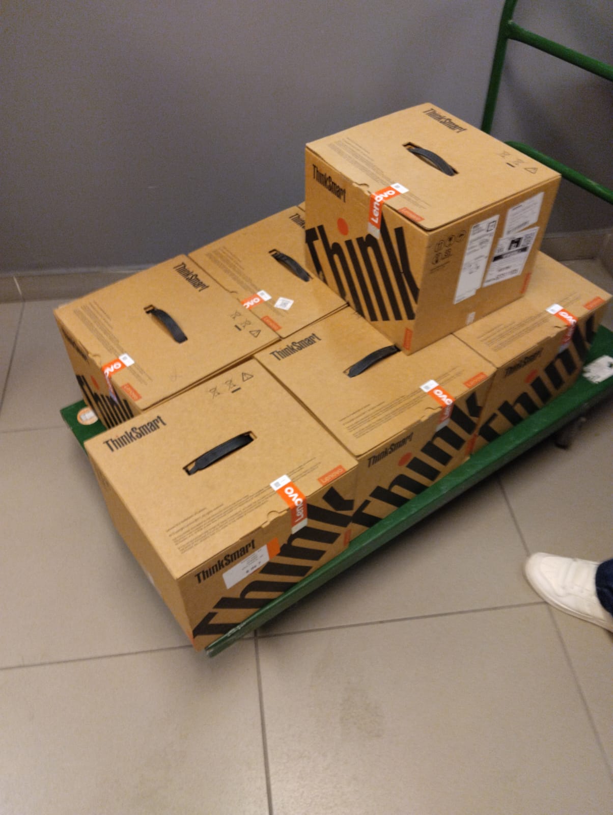 Carga Lenovo ThinkSmart transportada pela BP